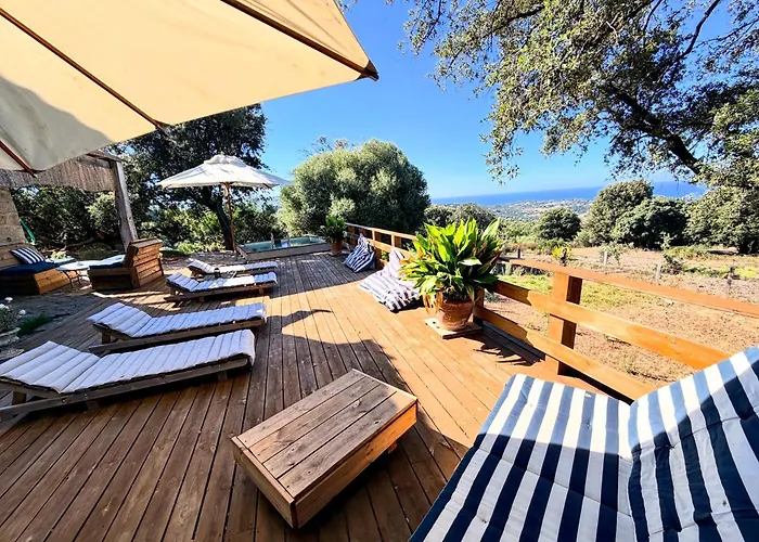 Maison De Maitre En Pierre De 1831 Avec Vue Sur La A Tatil Evi