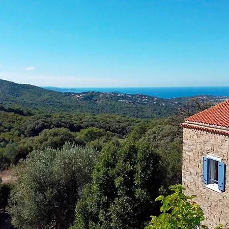 Hébergement de vacances Maison De Maître En Pierre De 1831 Avec Vue Sur La à