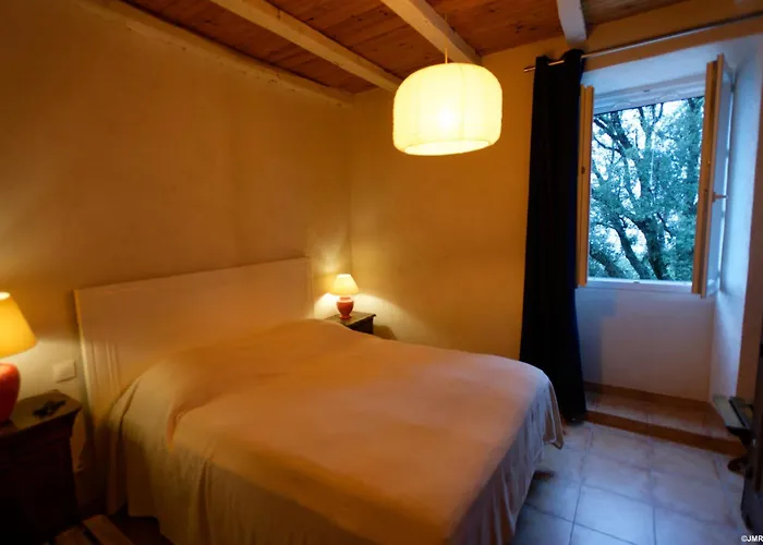 Maison De Maitre En Pierre De 1831 Avec Vue Sur La A *